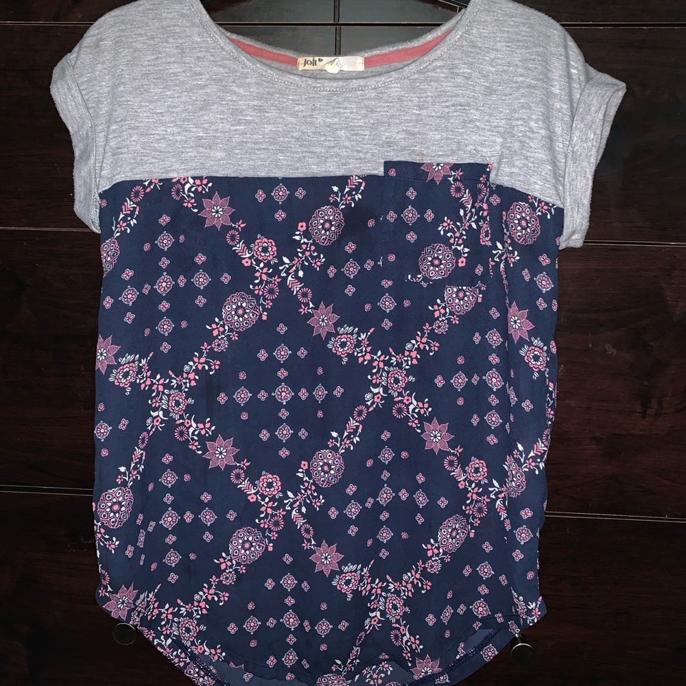 pretty blouse .